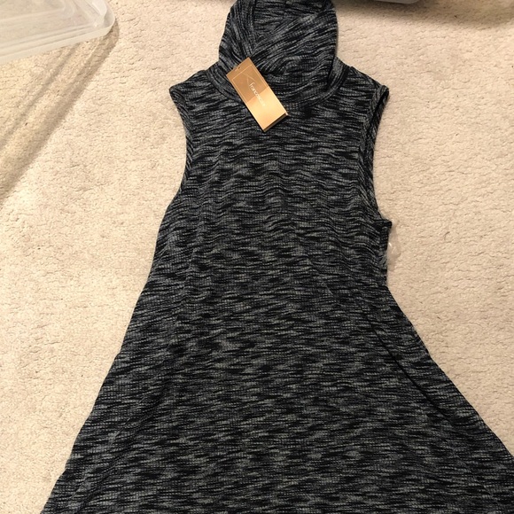 NWT Francesca’s Cowl Neck Mini Sleeveless Dress - Picture 1 of 2